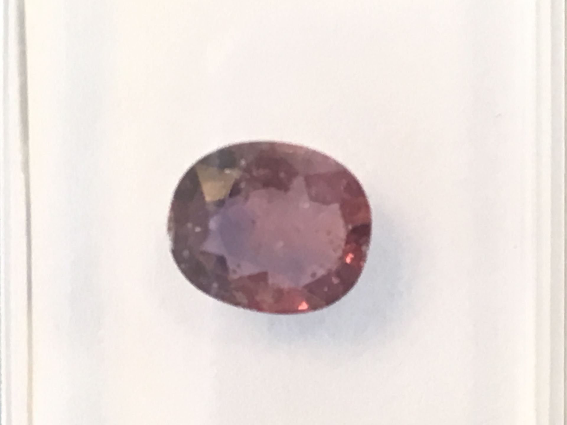 0.83ct Natural Colour change Sapphire with IGI Certificate