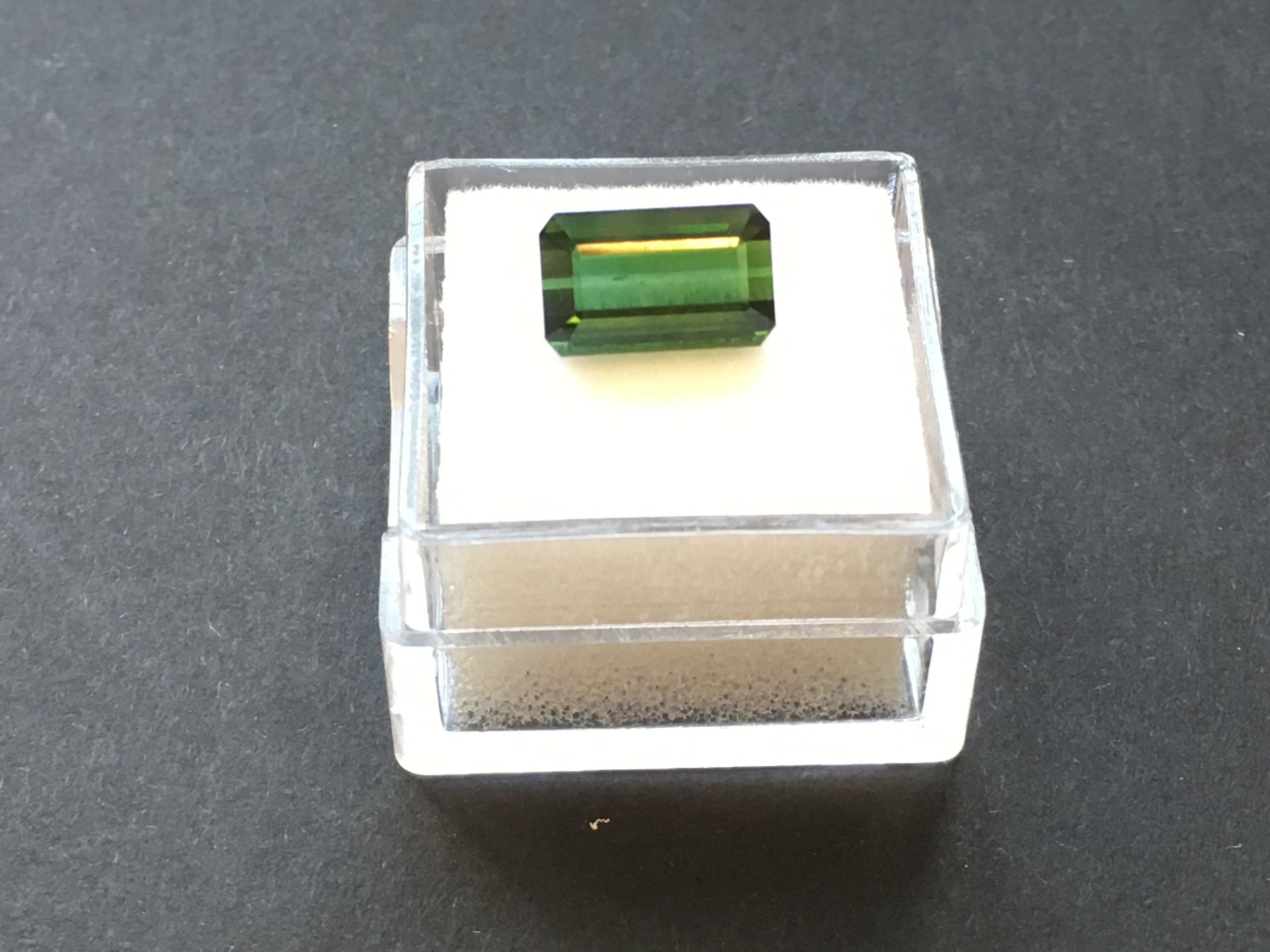 3.69ct Natural Tourmaline with IGI Certificate - Image 2 of 5