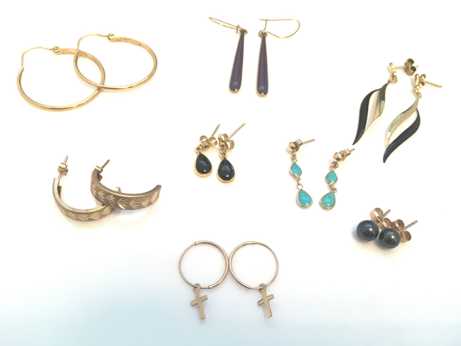 Eight pairs of assorted 9ct gold and stone set earrings - Image 2 of 2