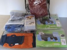 7 various Pet Coats. Shipping available, no vat on hammer.