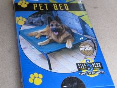 Elevated Pet Bed. Shipping available, no vat on hammer.