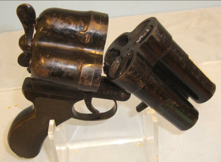 Scarce, Original, WW2 Imperial Japanese Navy, Second Variation Triple Barrelled Flare Signal/Pistol - Image 3 of 3