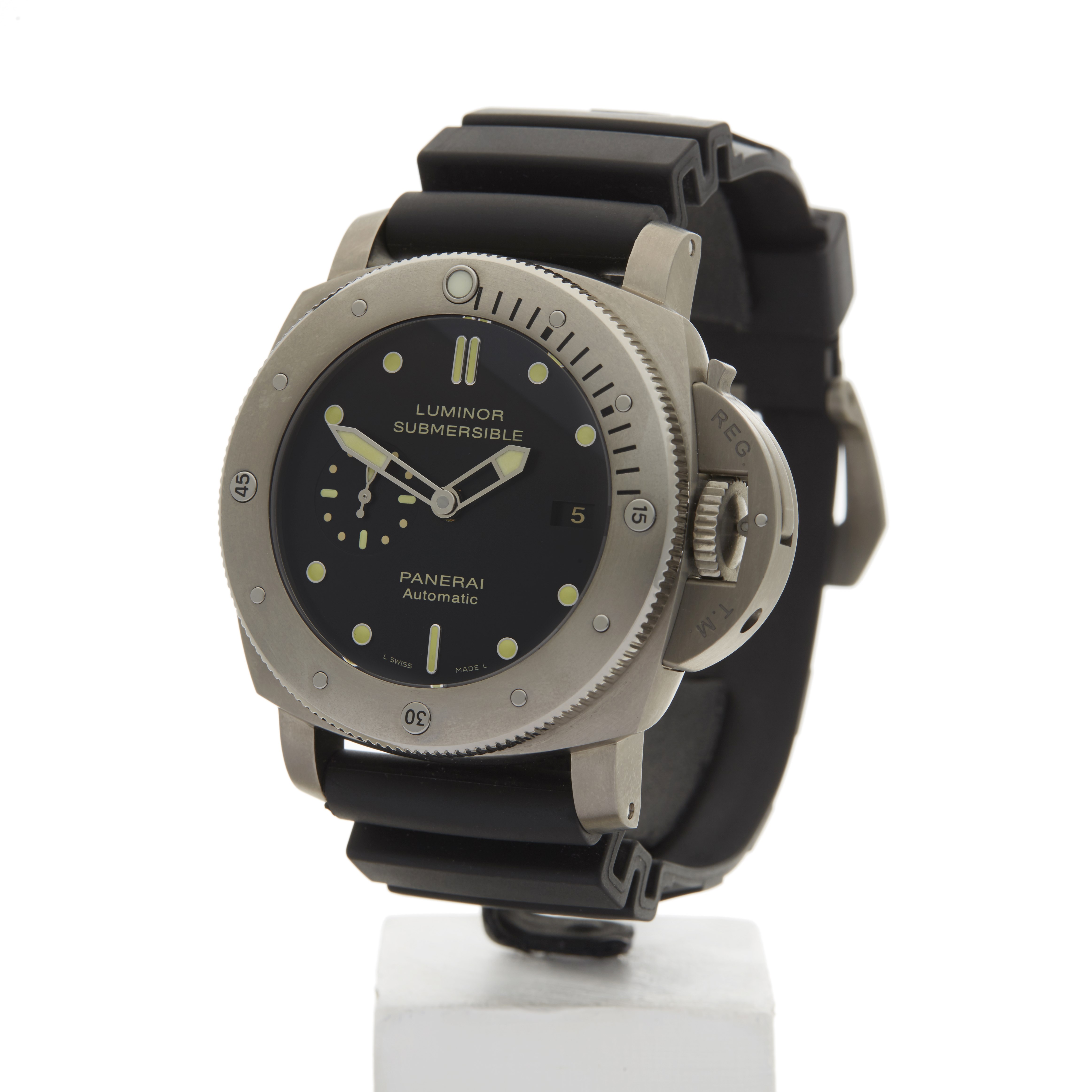 Panerai Luminor 47mm Titanium PAM00305 - Image 2 of 8