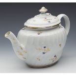 Antique Flight Worcester Ribbed Design Teapot With Floral Sprigs C.1790