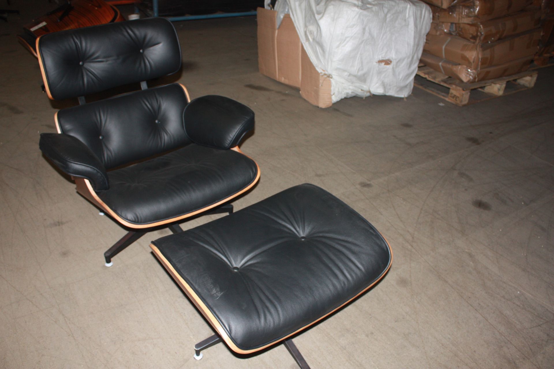 Leather Lounge Chair & Foot Stool - Image 4 of 4