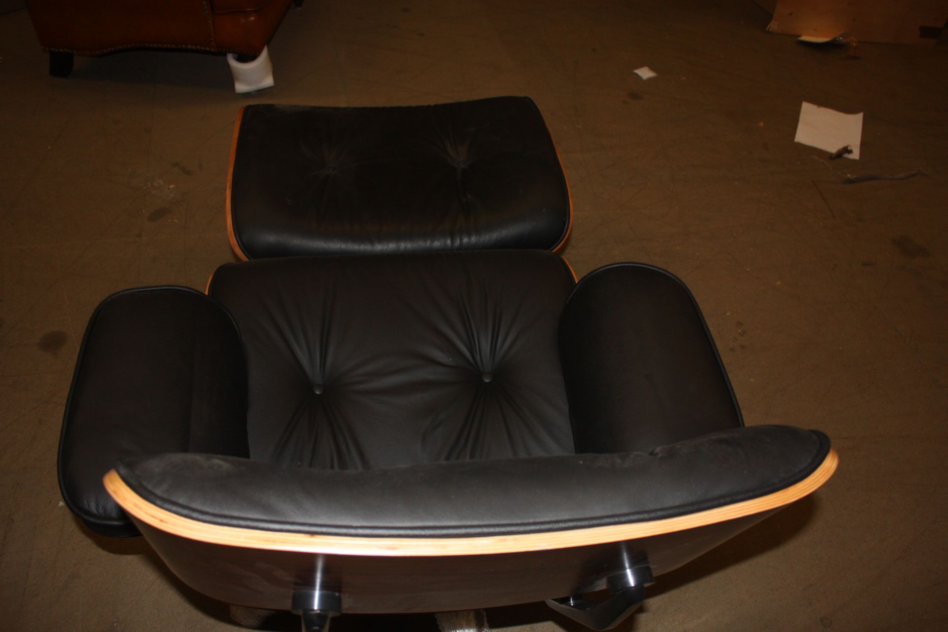 Leather Lounge Chair & Foot Stool - Image 2 of 6