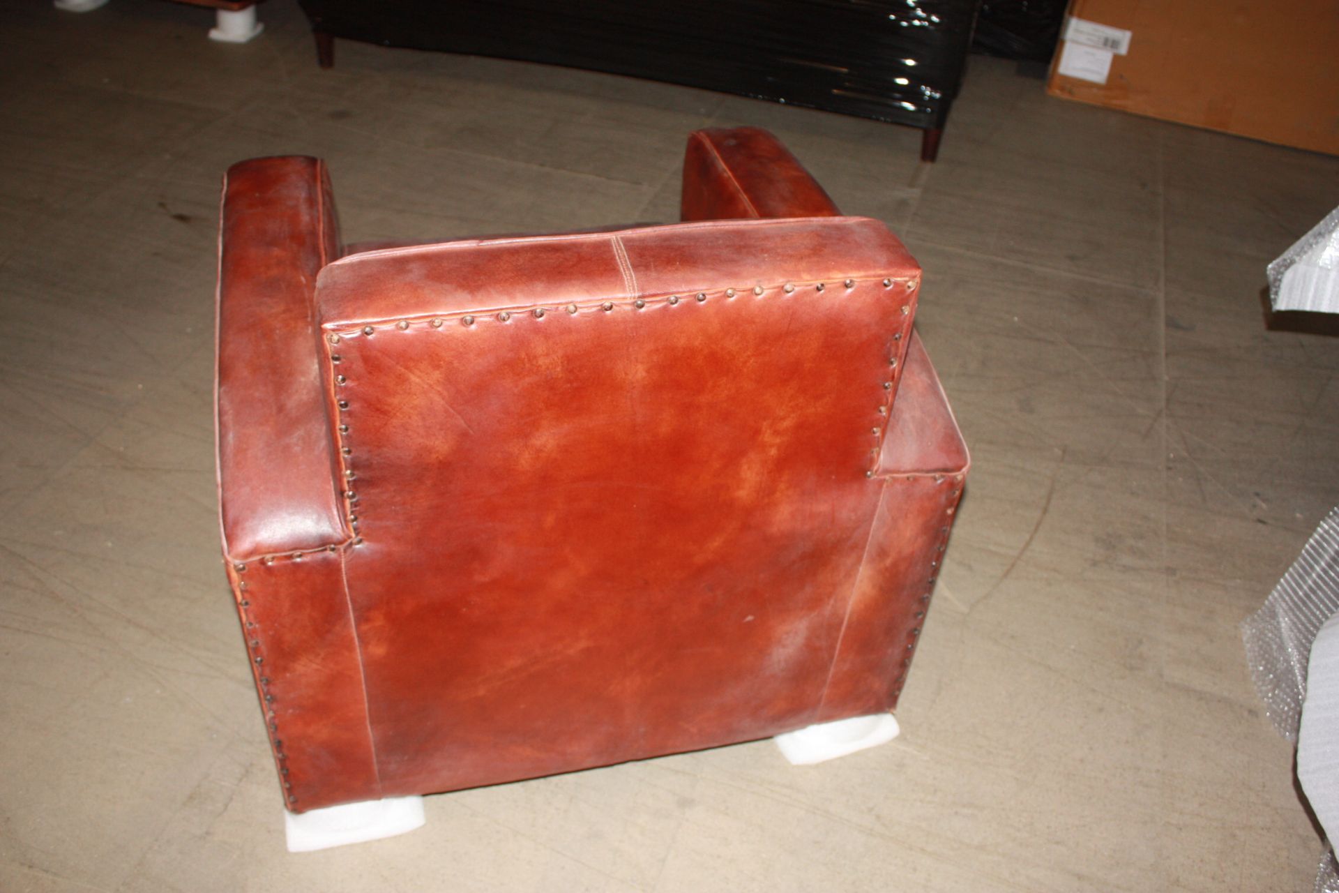 Jazz Leather Club Armchair - Image 4 of 4