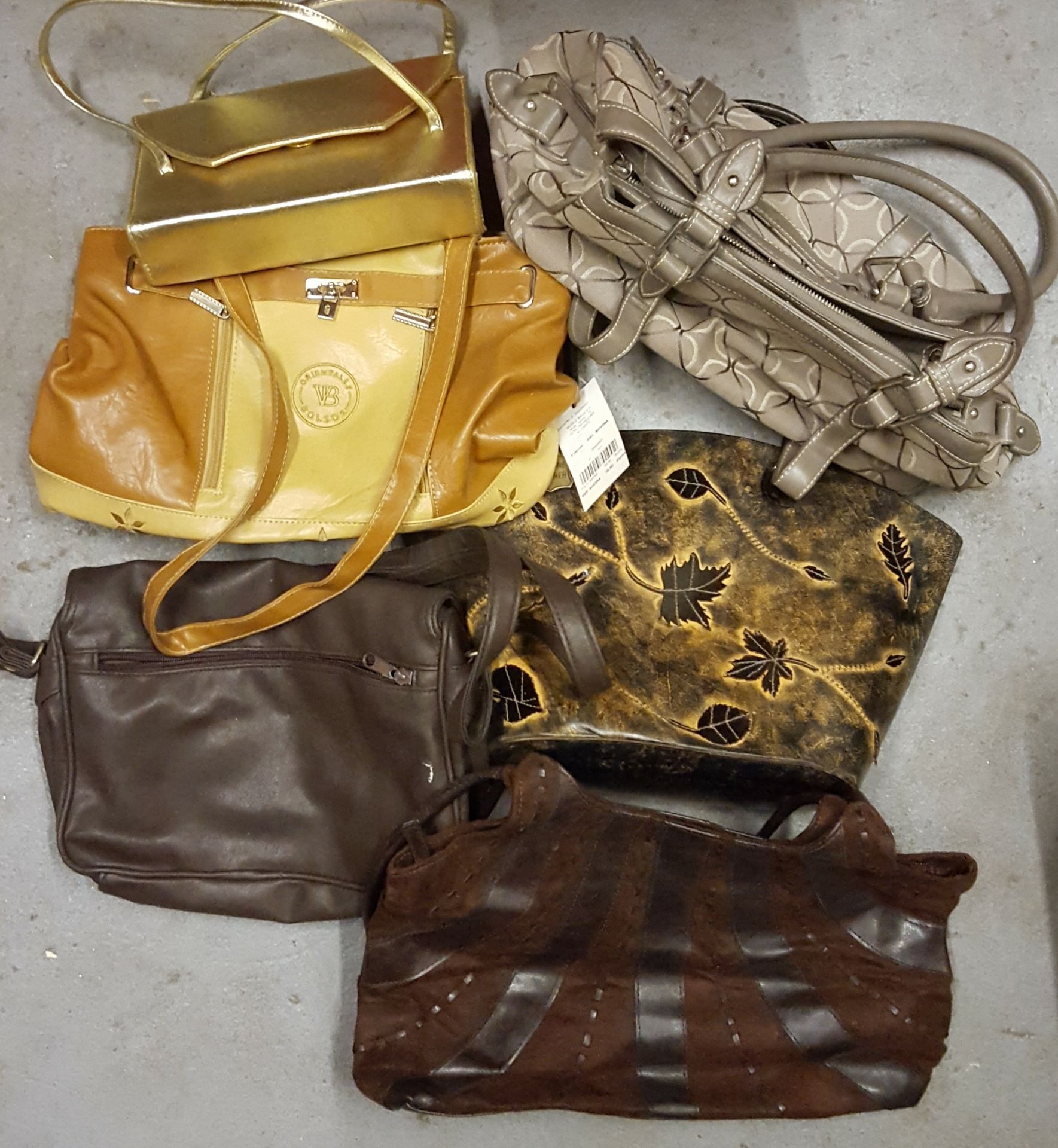 Vintage Retro 7 x Ladies Handbags Includes Elvis presley Bag. NO RESERVE - Image 2 of 2