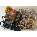 Vintage Retro Parcel of Costume Jewellery NO RESERVE