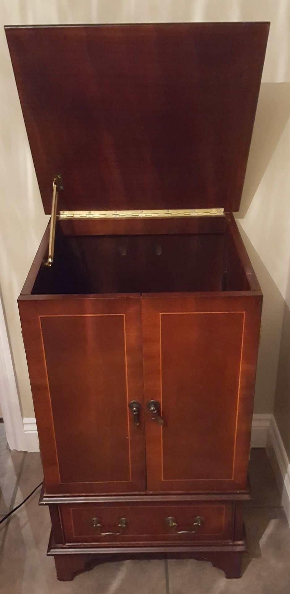 Vintage Music Cabinet - Image 2 of 2