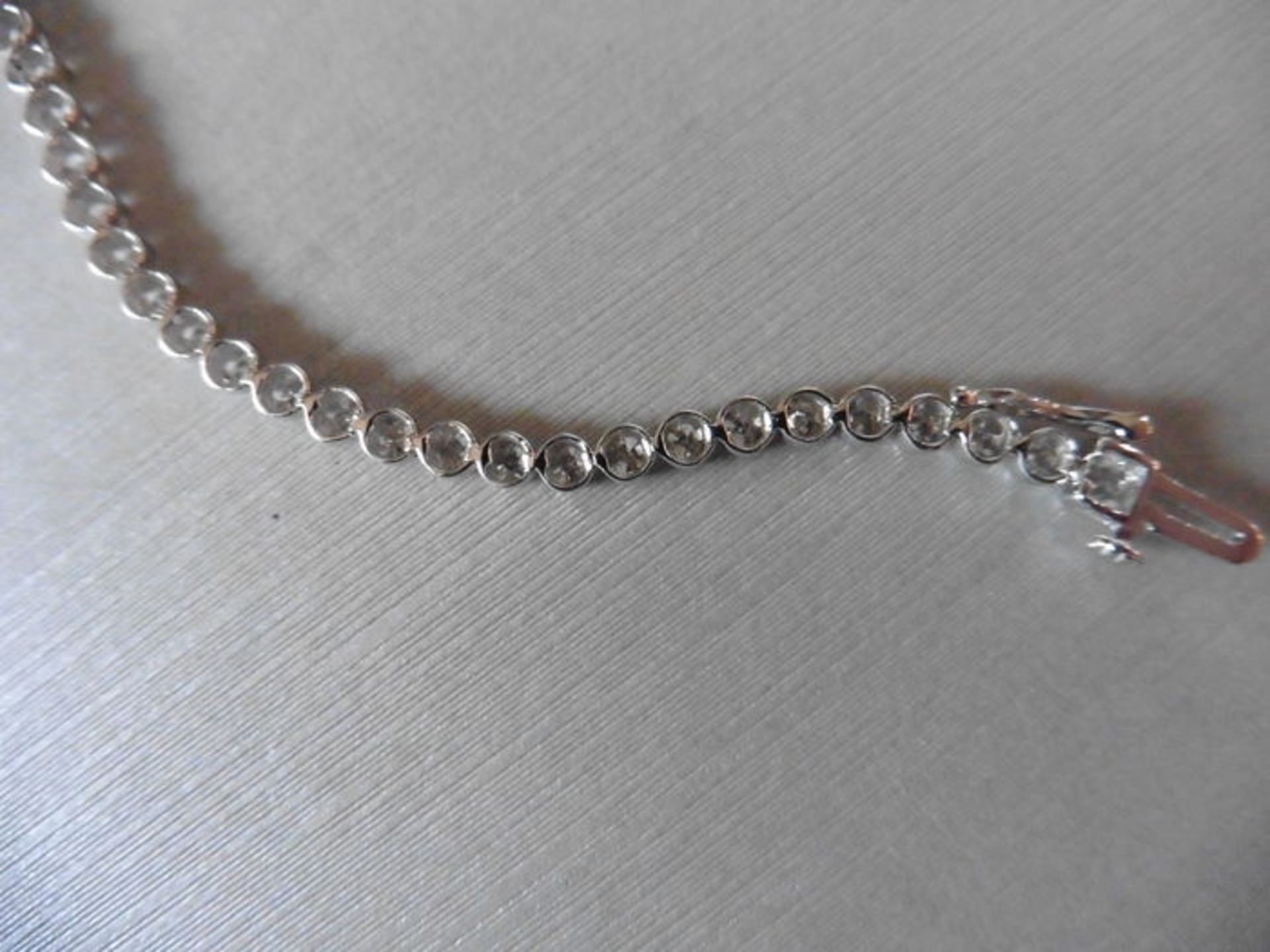 2.10ct diamond tennis bracelet with 70 brilliant cut diamonds, H/I colour and Si2 clarity, - Image 3 of 3