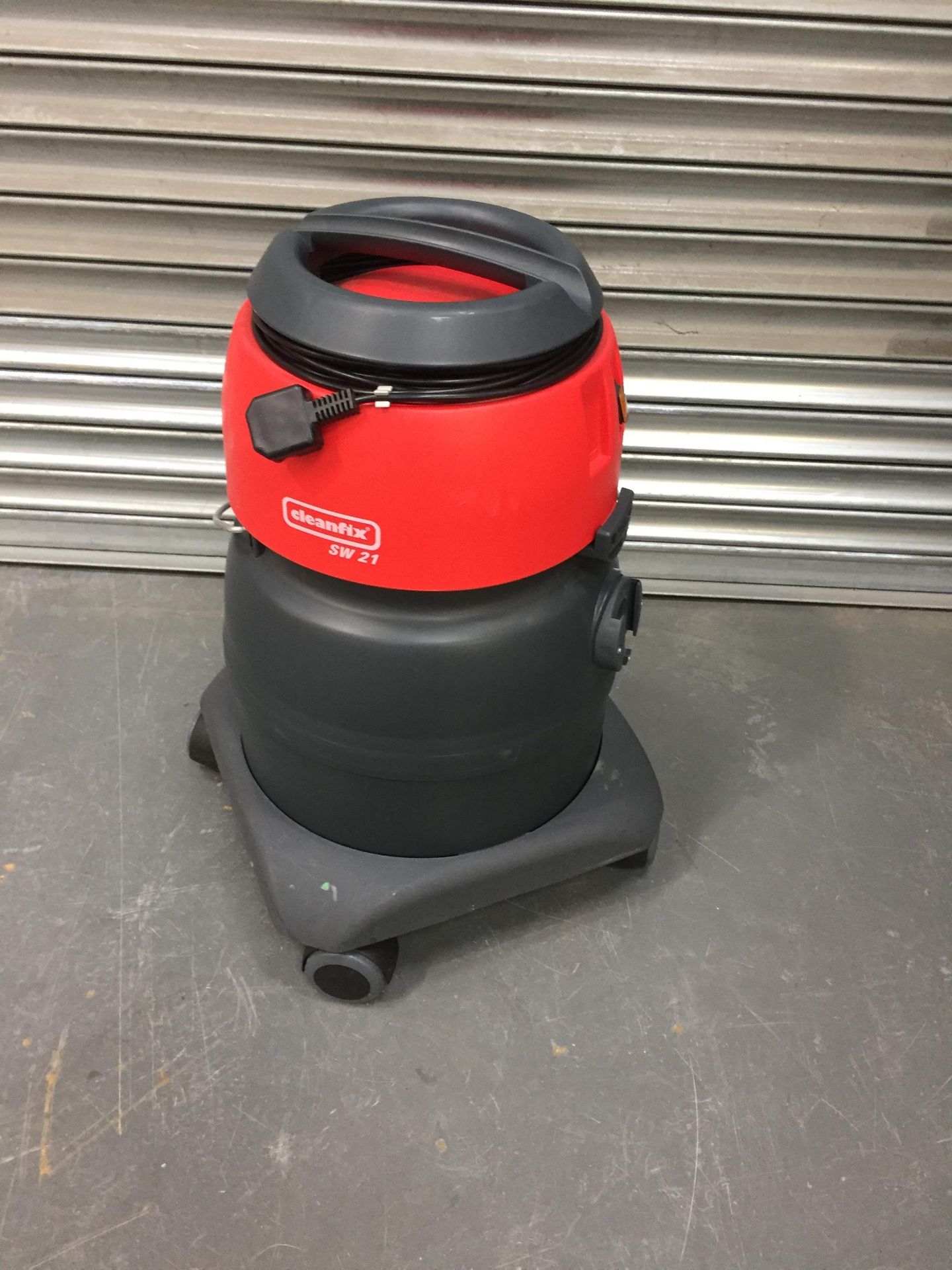 Cleanfix SW21 COMBI Wet & Dry Vacuum Cleaner