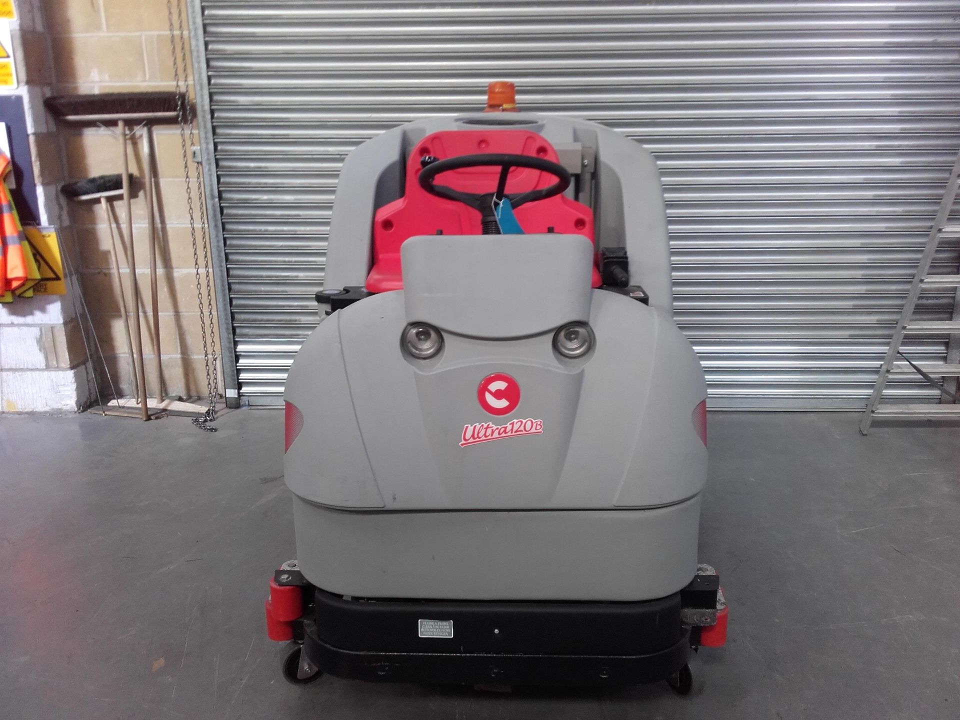 Comac Ultra 120 Ride on Scrubber Dryer