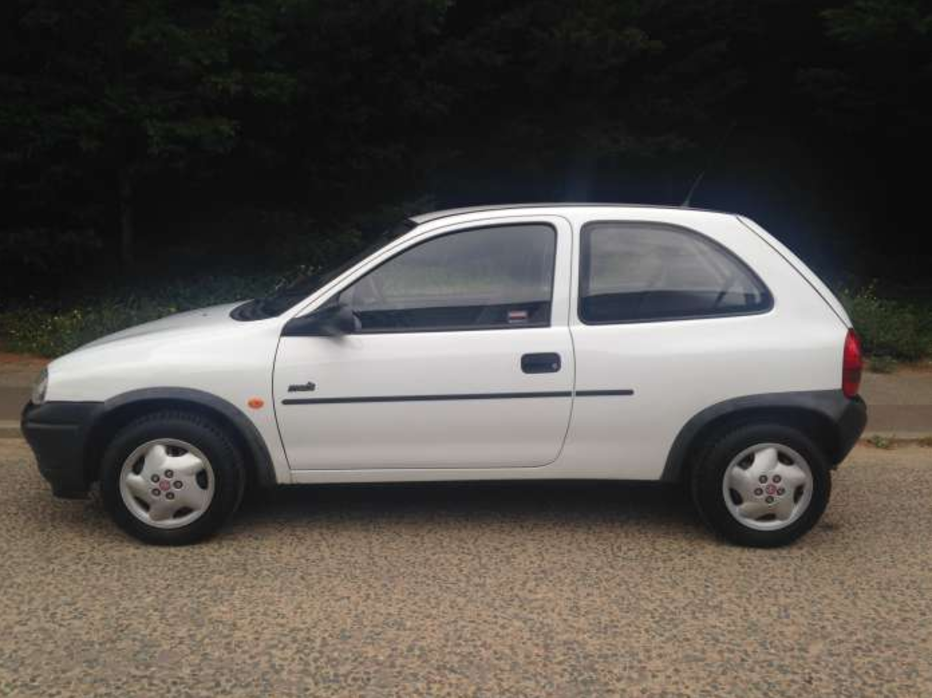 1995 Vauxhall Corsa, 1.4 Auto - 17'200 miles. One owner from new. - Image 2 of 14