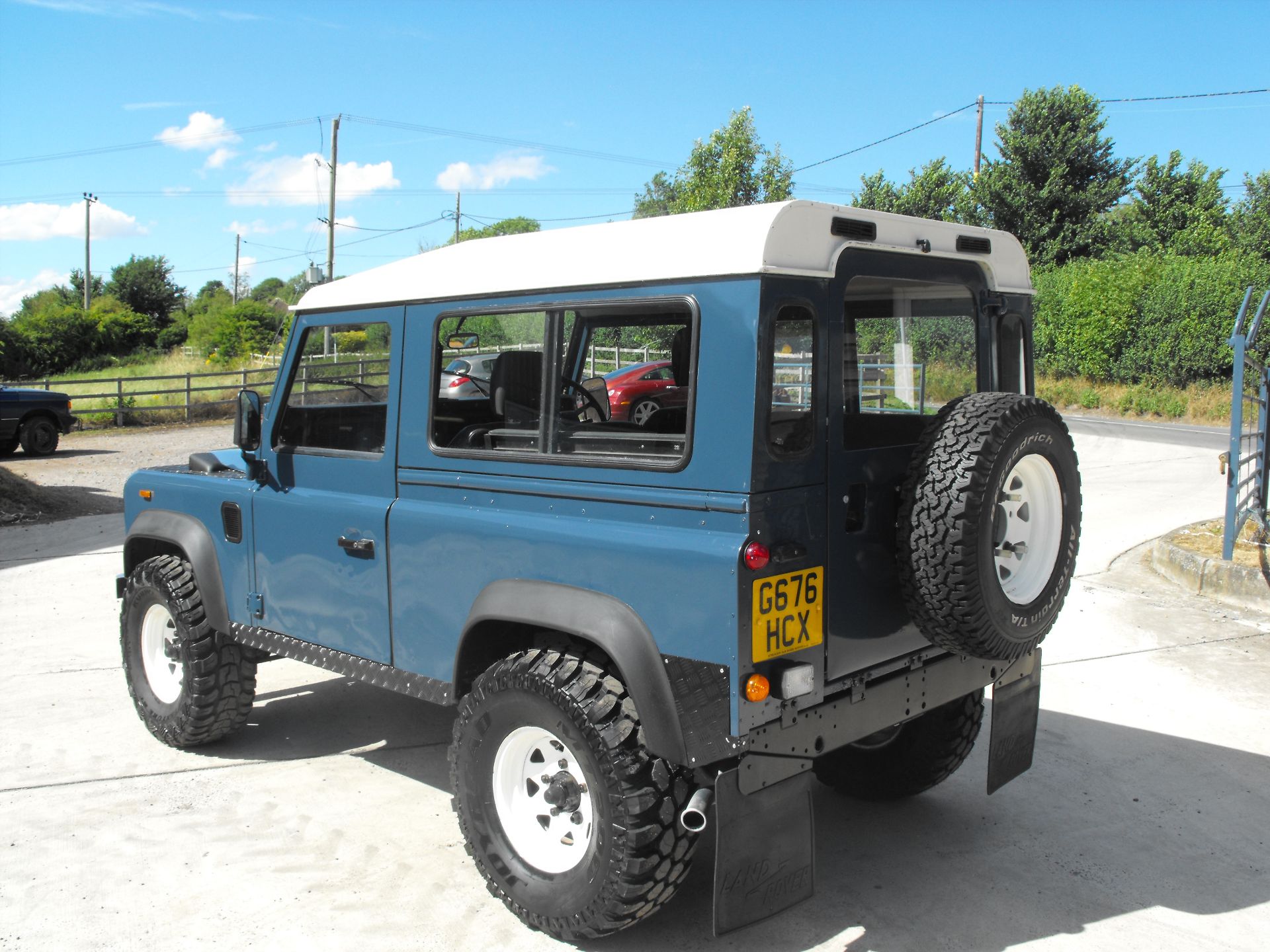 Land Rover Defender 90 Station wagon 1990 2.5TD - Image 2 of 9