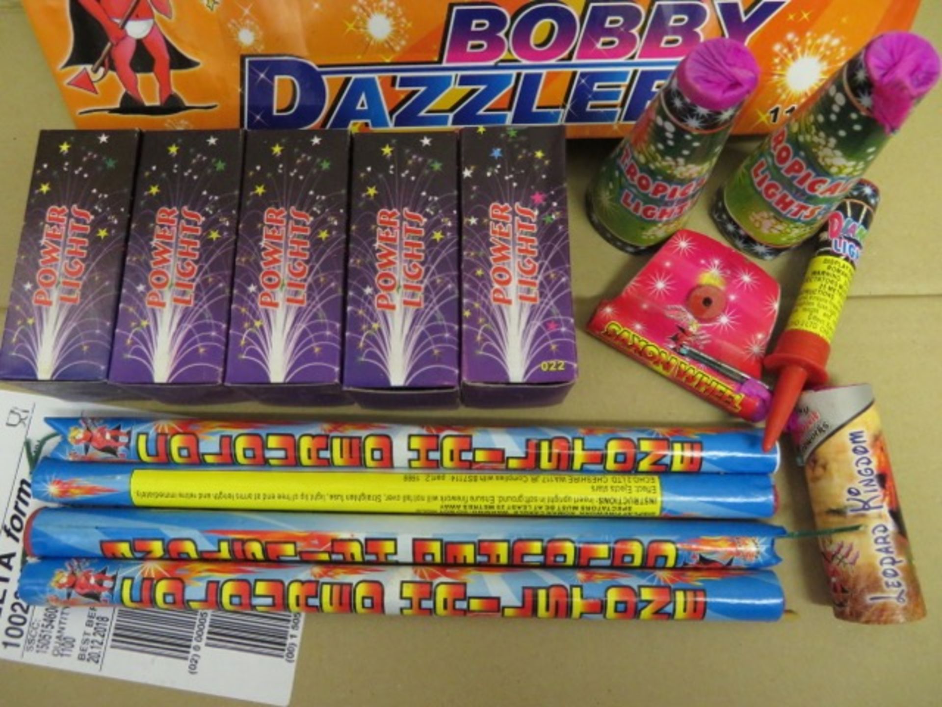 4 x 14 PIECE Bobby Dazzler Firework Selection Boxes. Total of 56 Fireworks to include: 20 x Power - Image 2 of 2