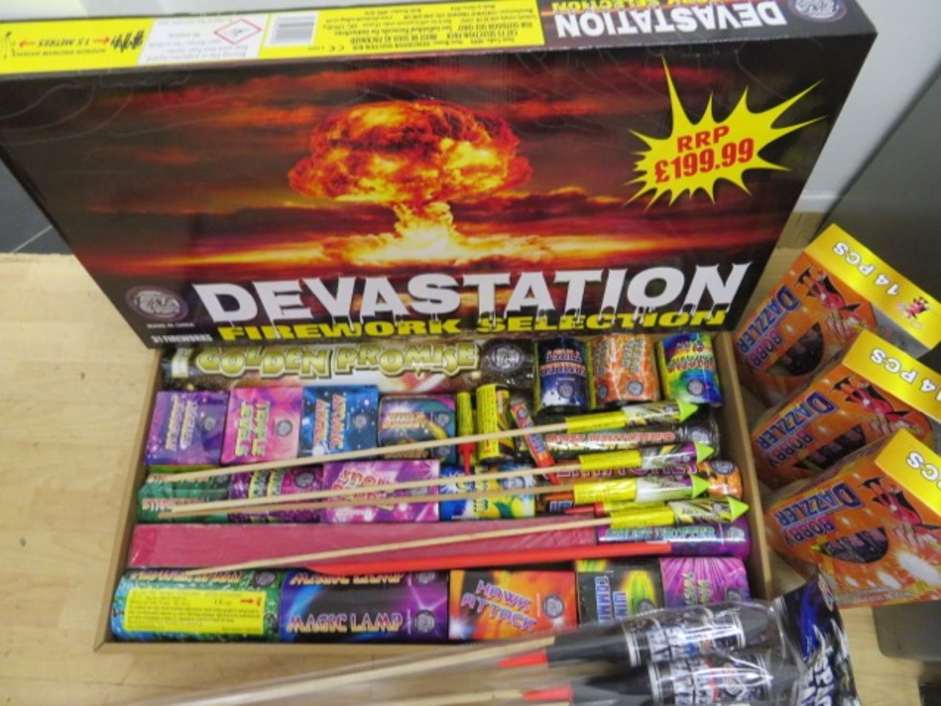 MEGA 78 PIECE FIREWORK LOT - INCLUDES: 1 x DEVASTATION 31 PIECE SELECTION BOX, 1 x PACK OF 5 SPACE - Image 4 of 4