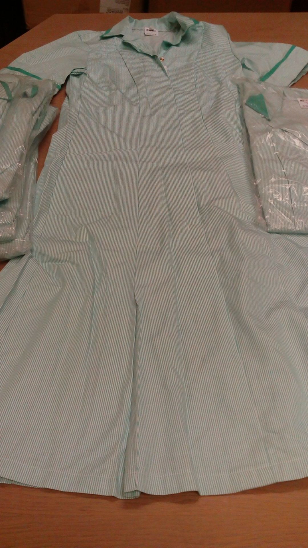 Alexandra workwear size 8 nurses, carers, cleaners tunic Alexandra workwear new and unused, these