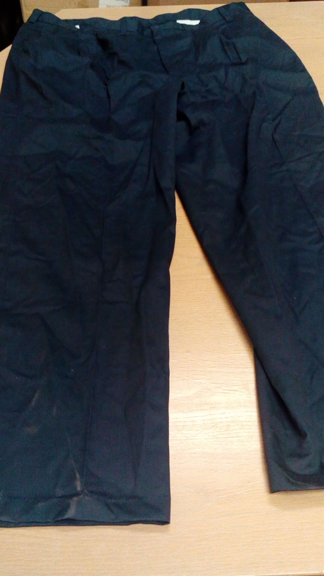 Alexandra workwear size 30 inch mens navy work trousers Alexandra workwear new and unused, these