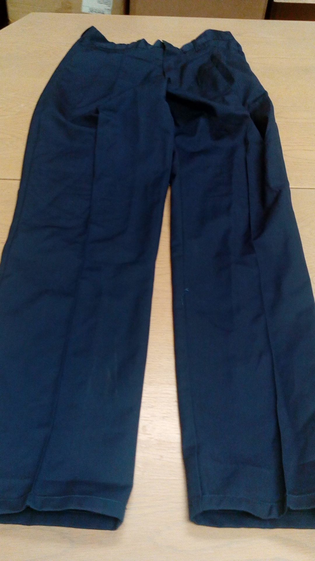 Alexandra workwear size 34 1/2 inch mens work trousers Alexandra workwear new and unused, these