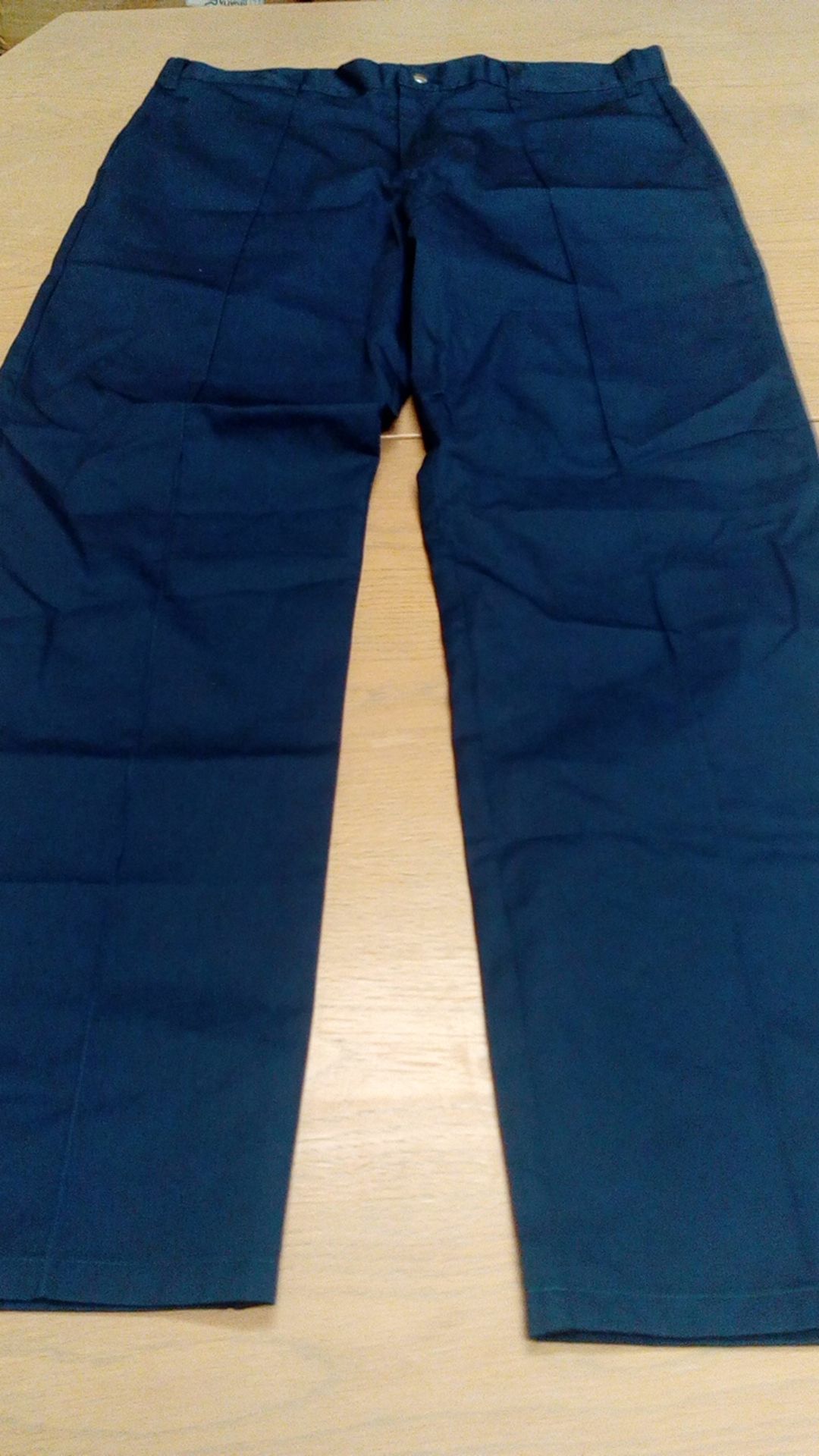 Alexandra workwear size 38 inch navy mens work trousers Alexandra workwear new and unused, these