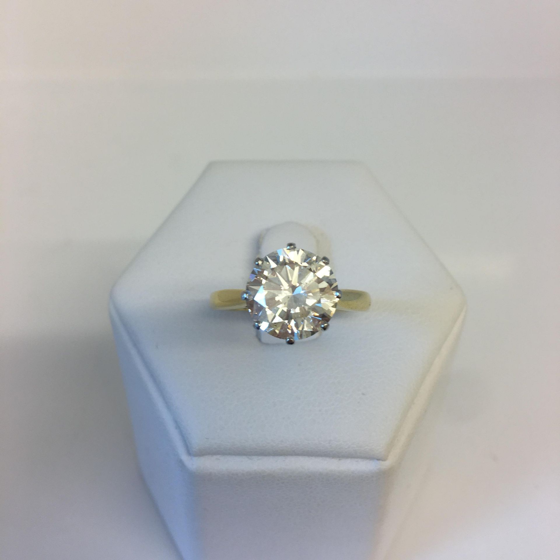 18ct Yellow Gold 3.70ct Brilliant Cut Diamond Ring