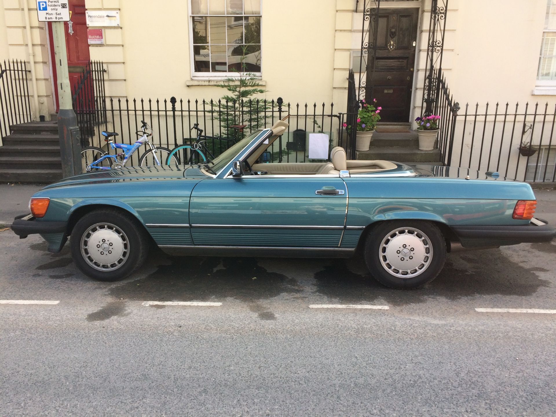 Mercedes 560 SL