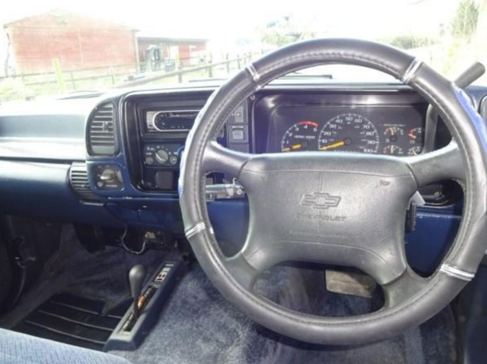 1997 CHEVY SUBURBAN RHD 6.5 T - Image 11 of 19