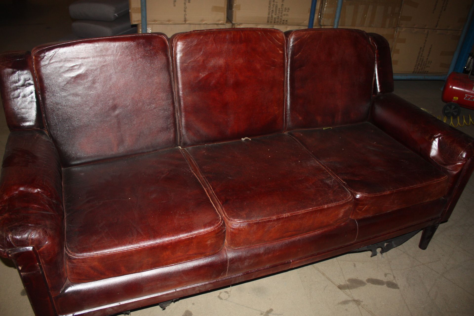 Chestnut 3 Seater Leather Sofa The Chestnut 3 Seater Sofa Is Solidly Constructed On A Wood Frame, - Image 2 of 4