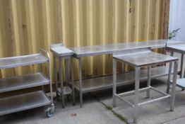 5 pieces of stainless steel tabling