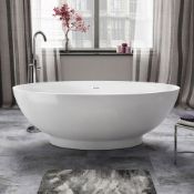 (T3) 1800mmx820mm Alexandra Freestanding Bath - Large. RRP £1,499. Freestanding Range Showcasing