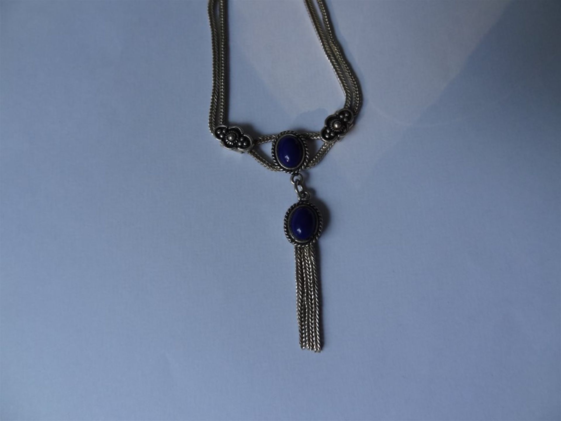 Double Row Silver Necklet with Blue Stones, (No hallmarks - stamped 925) Length approx 44cm, 23.35g - Image 6 of 8