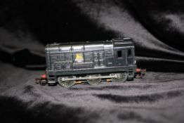 Triang R152-4 British Railways Vintage Black Diesel Shunter Loco