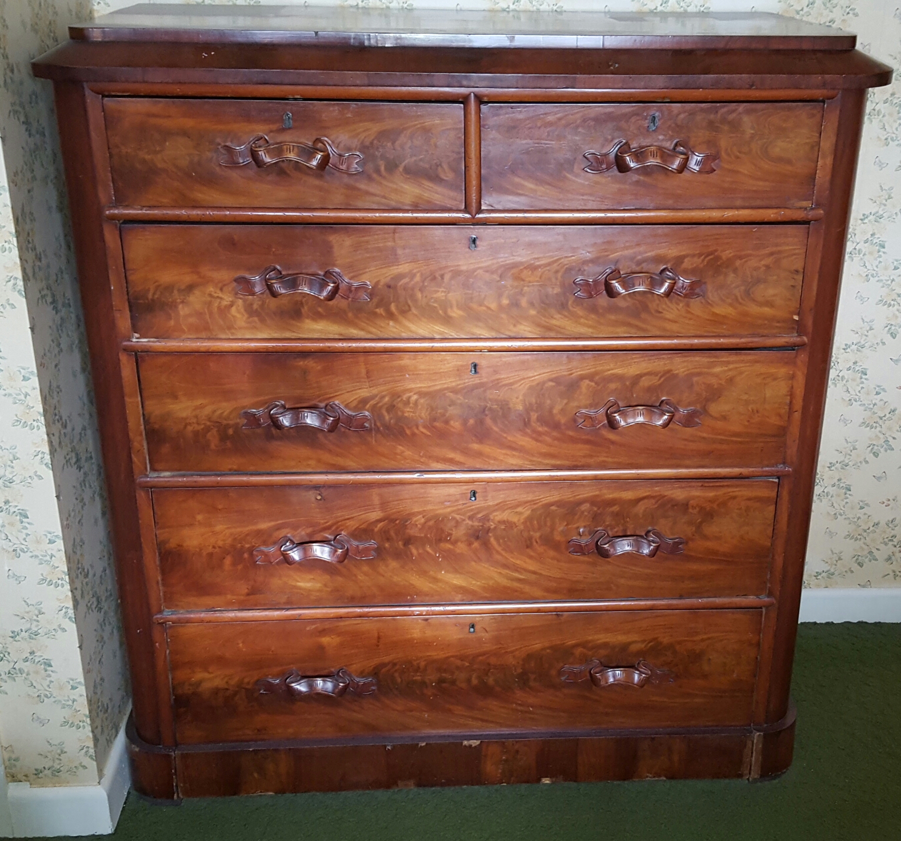 Victorian Set of Drawers 2 over 4 No Reserve