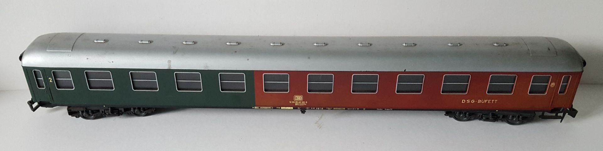 Vintage Retro Model Trains 4 x Rivarossi Coaches O Guage - Image 2 of 7