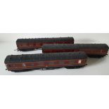 Vintage Retro 3 x Model Train Coaches 00 Guage