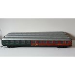 Vintage Retro Model Trains 4 x Rivarossi Coaches O Guage
