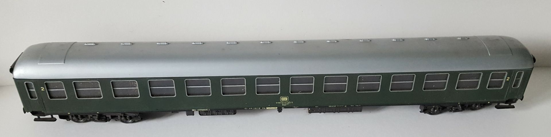 Vintage Retro Model Trains 4 x Rivarossi Coaches O Guage - Image 4 of 7