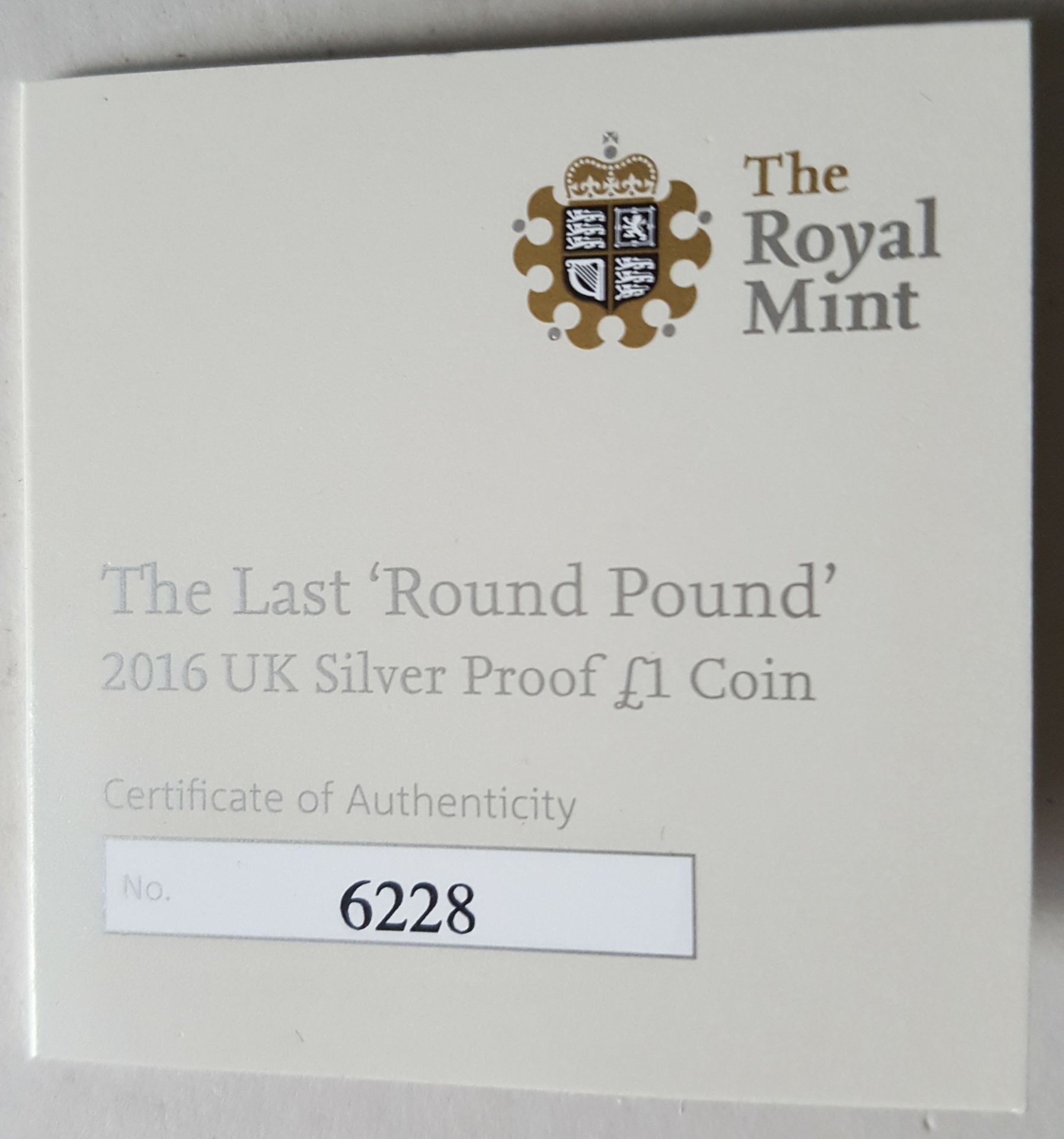 Limited Edition Collectable Coin Silver proof Royal Mint 'The Last Round Pound' - Image 4 of 5
