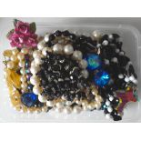 Vintage Retro Parcel of Costume Jewellery