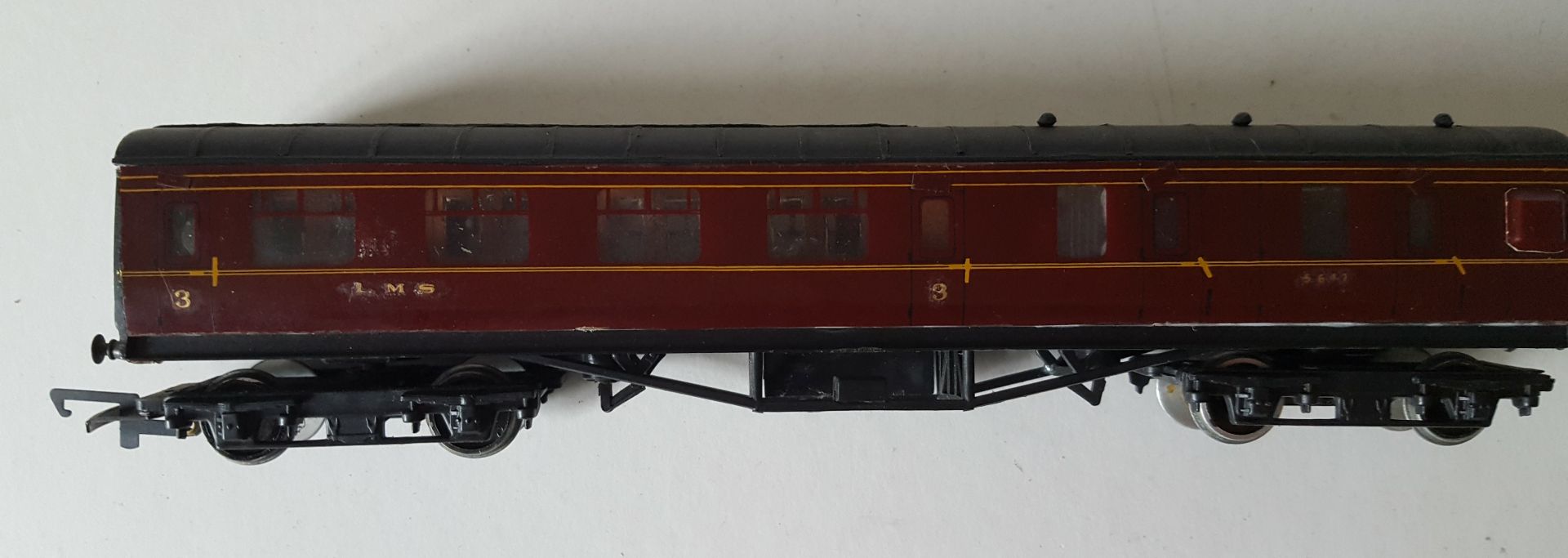 Vintage Retro 3 x Model Train Coaches 00 Guage - Image 4 of 4