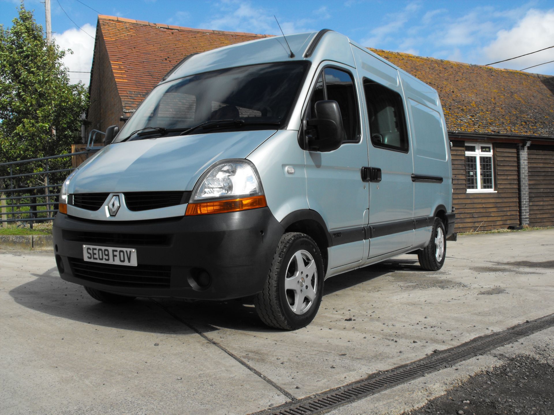 2009 Renault Master Double cab van 6 seats