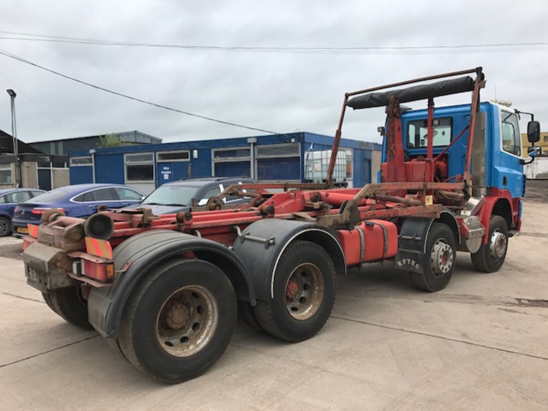 2008 DAF CF85-360 8x4 Hook Loader - Image 4 of 8