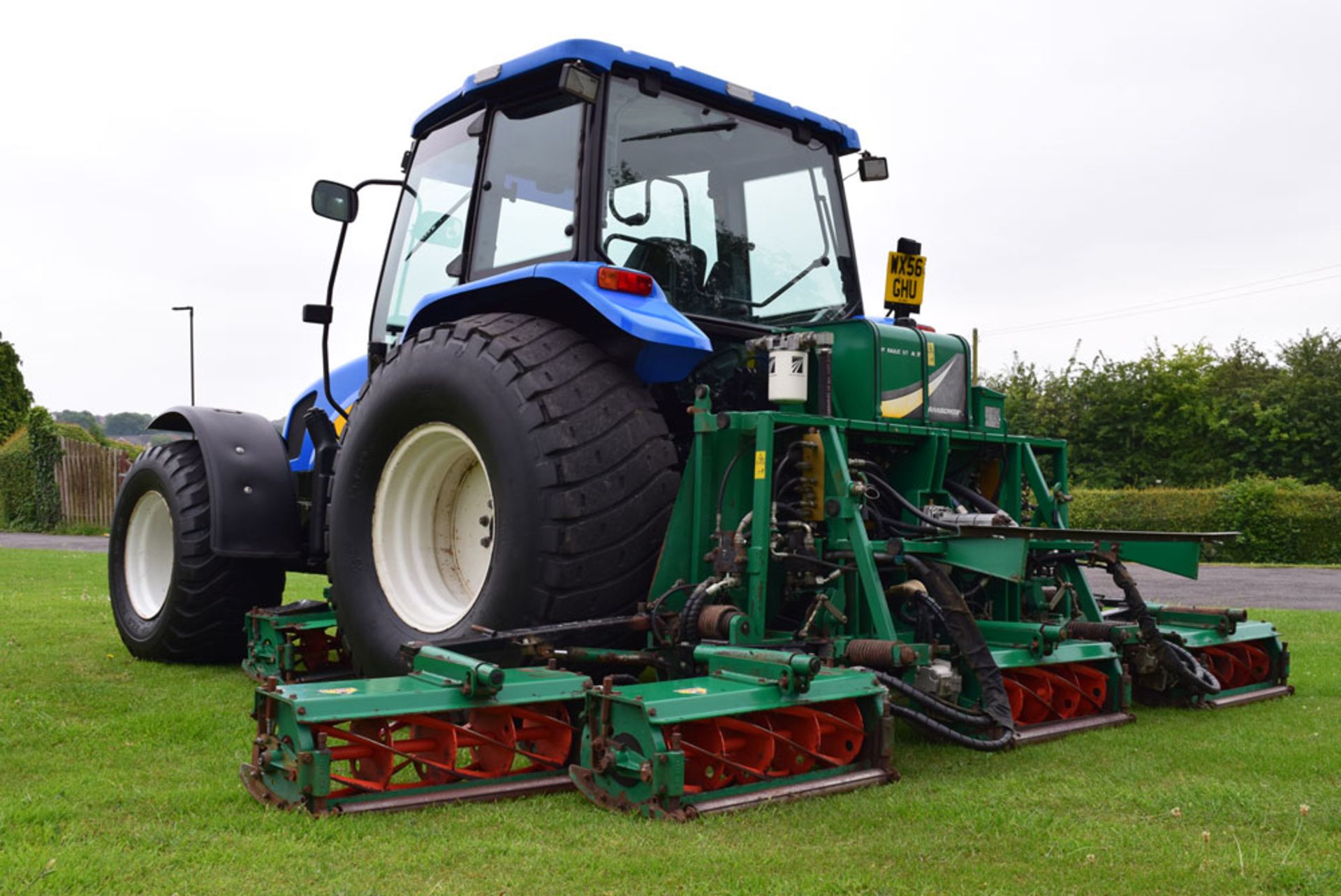 2006 New Holland TL90A Tractor With Ransomes 5/7 Gang Mower Unit NEW PICTURES - Image 16 of 19