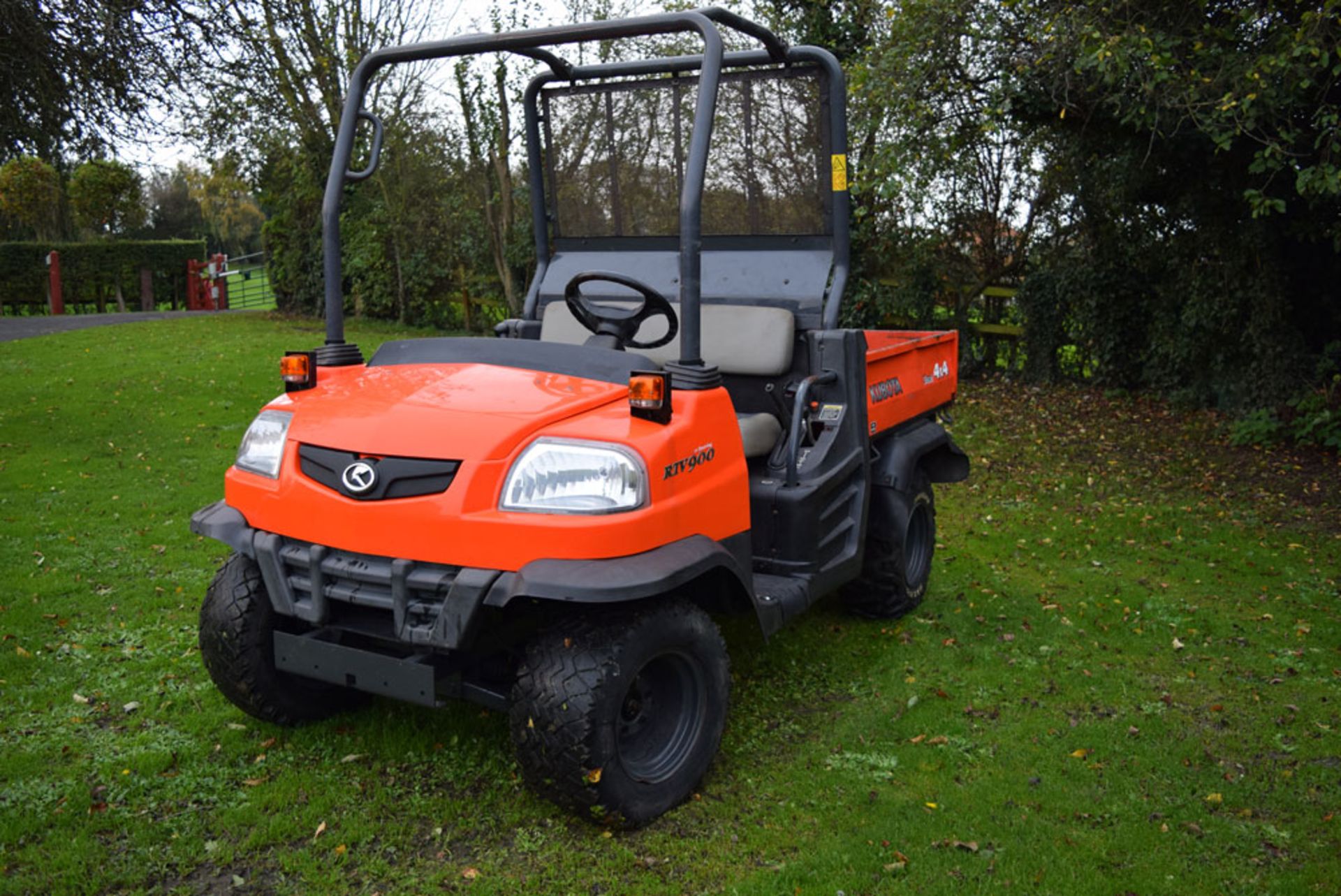 2008 Kubota RTV900 Diesel Utility Task Vehicle Hydraulic Tip