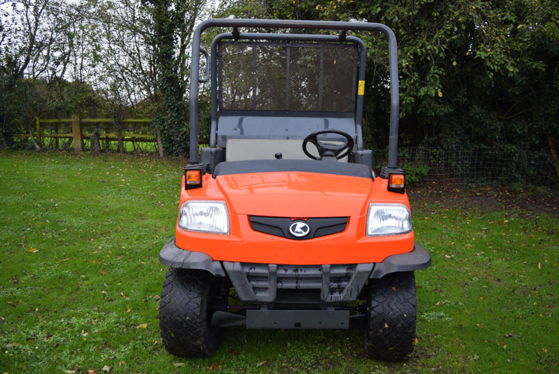 2008 Kubota RTV900 Diesel Utility Task Vehicle Hydraulic Tip - Image 4 of 12