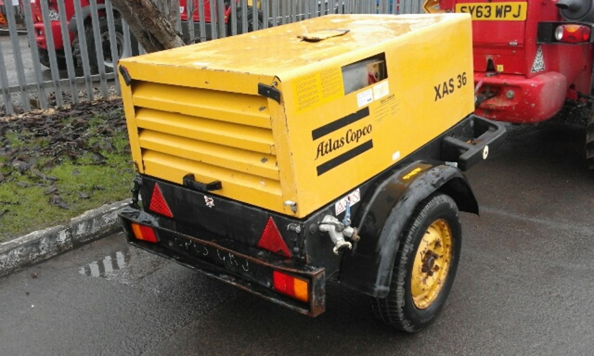 2002 Atlas Copco XAS 36 - Compressor