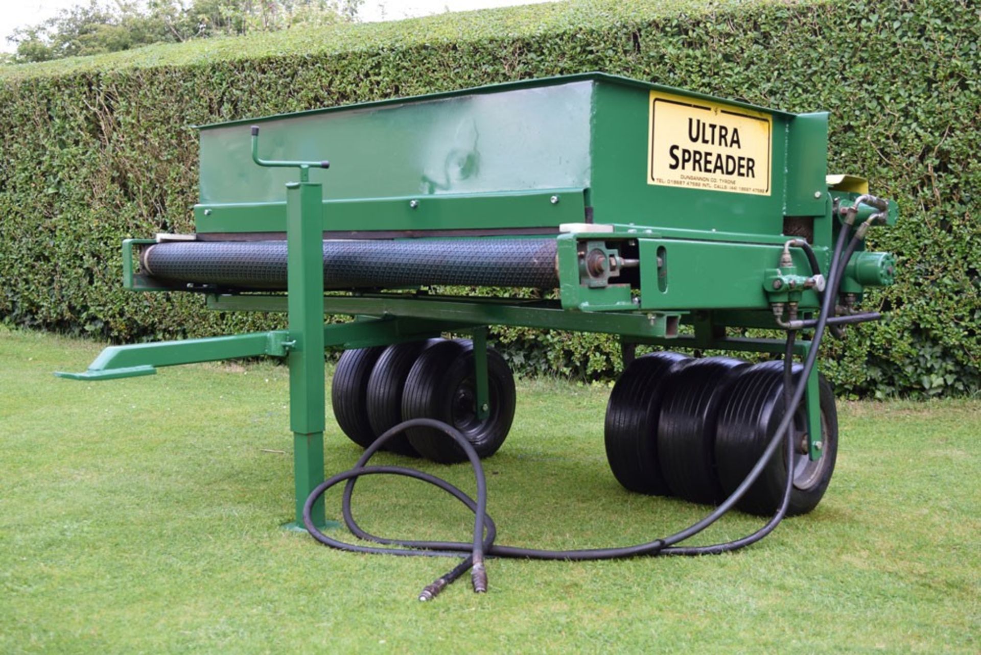 Towable Ultra Spreader UB50 Precision Drop Spreader Top Dresser - Image 3 of 6