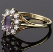 9CT GOLD RING COMPRISING AN OVAL SHAPE AMETHYST