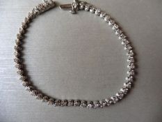 2.10ct diamond tennis bracelet with 70 brilliant cut diamonds, H/I colour and Si2 clarity,